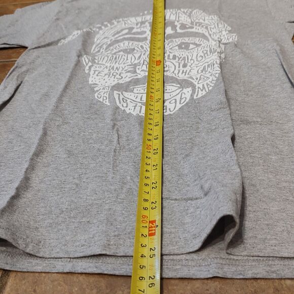 Rare Fruit of the Loom Tupac Shakur Graphic T-Shirt Men's Size Medium Gray - Picture 5 of 6